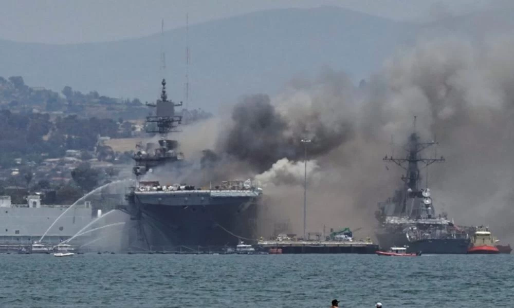 Ιράν: Τρία πλοία φλέγονται στο λιμάνι Μπουσέρ